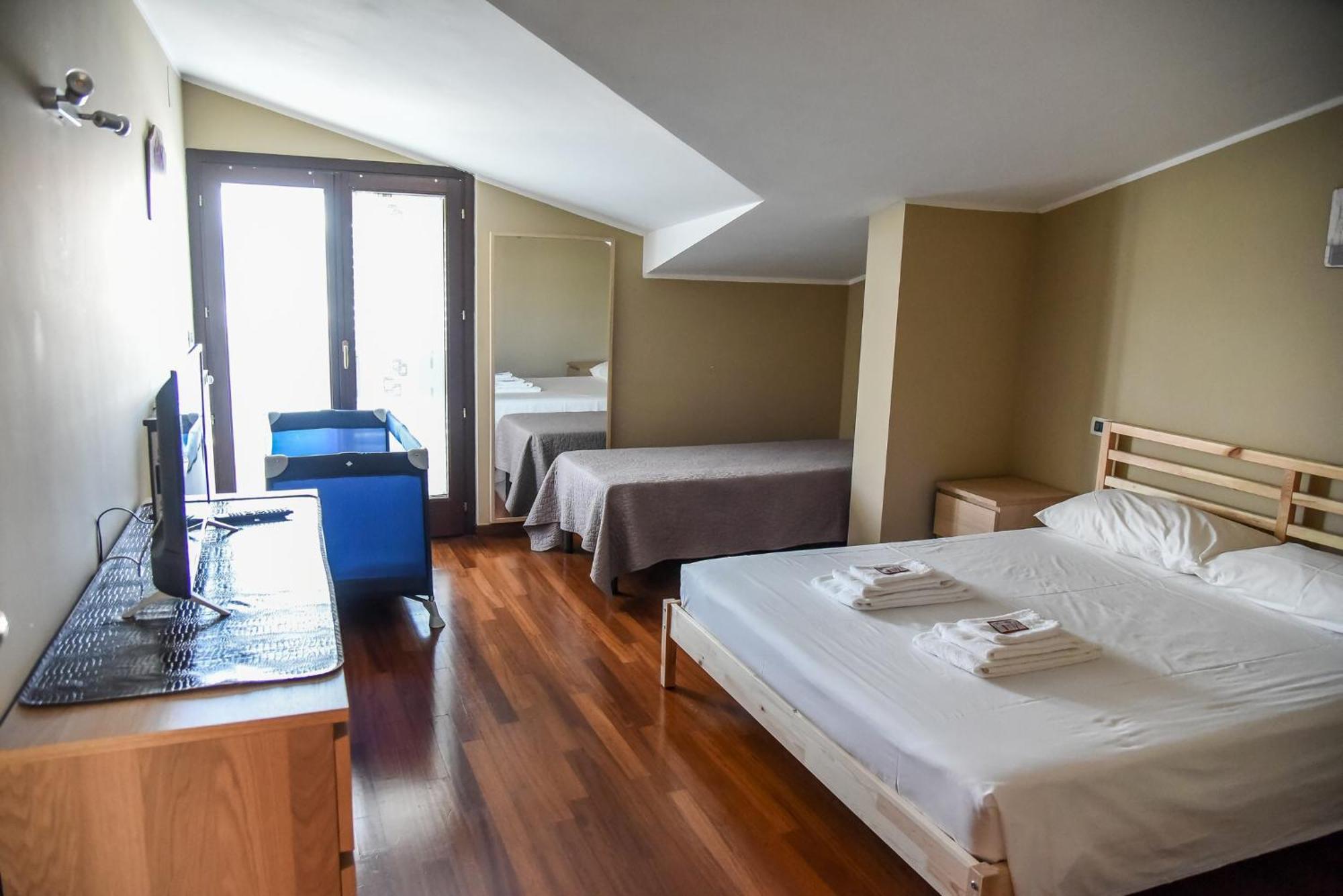Attic Aries Apartment Montesilvano Luaran gambar